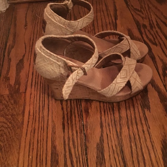 Toms wedge Sandals - Picture 2 of 5